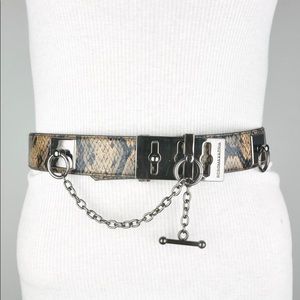NWOT BCBGMAXAZRIA Faux Snake Metallic Toggle Belt Size Small, 32” to 34”